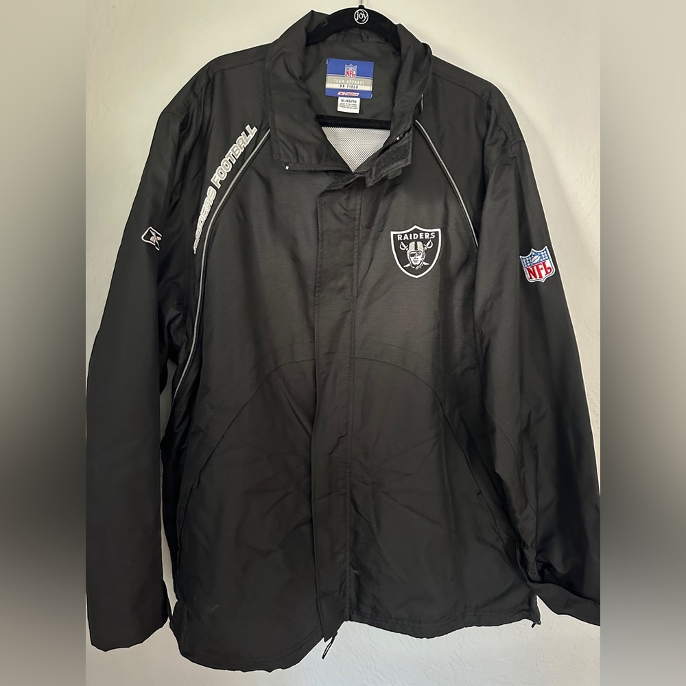 Men’s Raiders light weight heavier nylon jacket